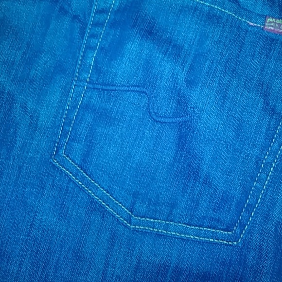 7 For All Mankind - Picture 4 of 6